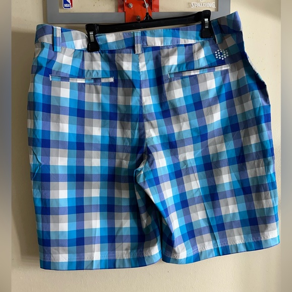 Puma Shorts - Picture 3 of 5